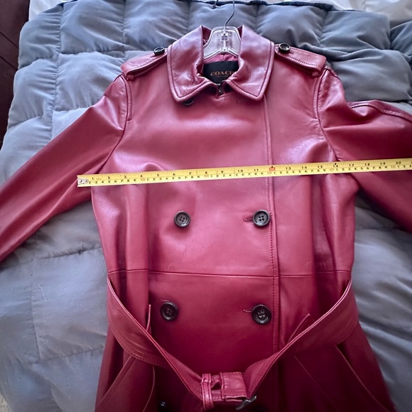 A beautiful Red Coach double breasted leather coat. - Picture 7 of 7